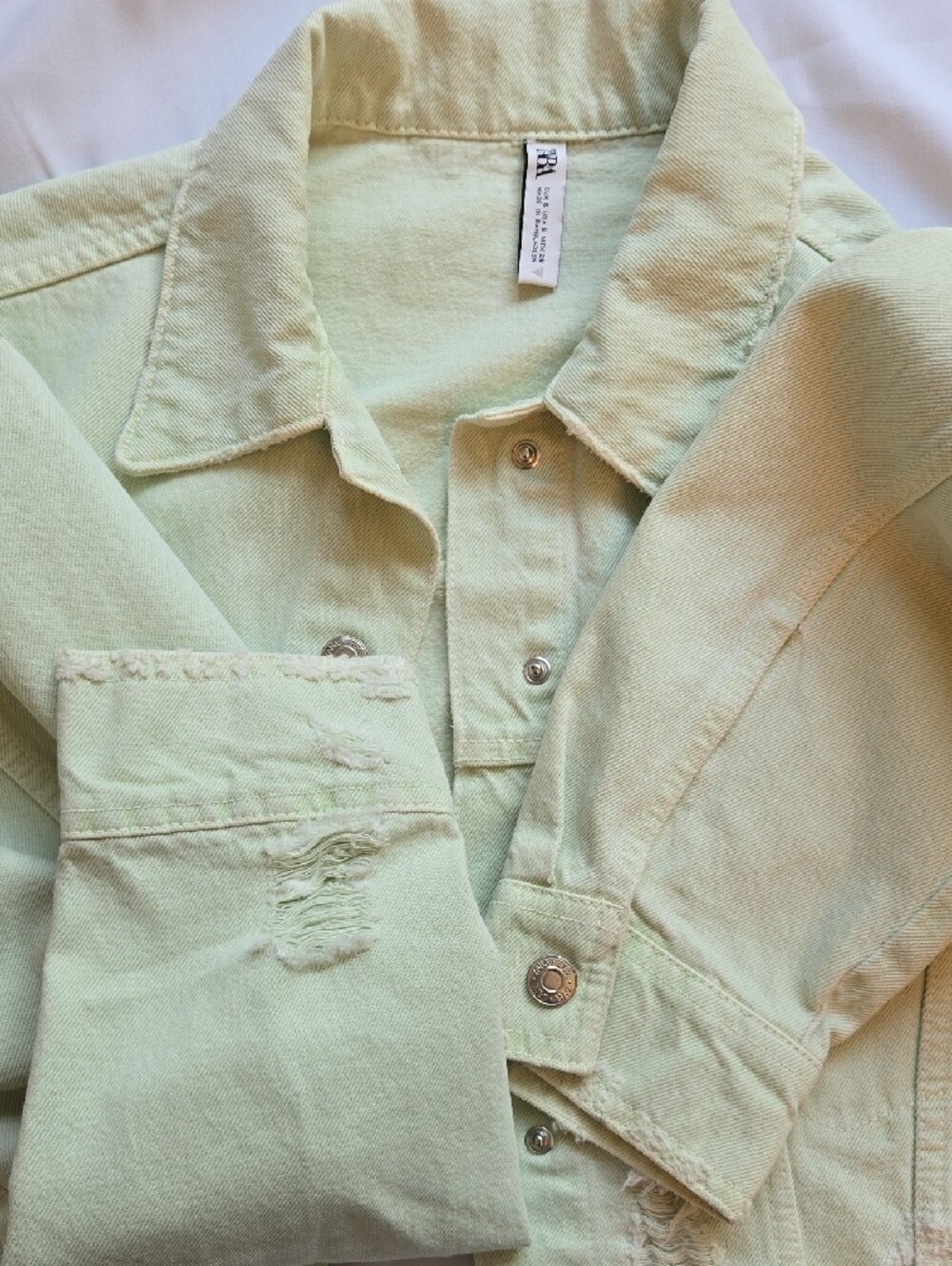 Zara Cropped Distressed Denim Jacket - Pale Green - Picture 6 of 6
